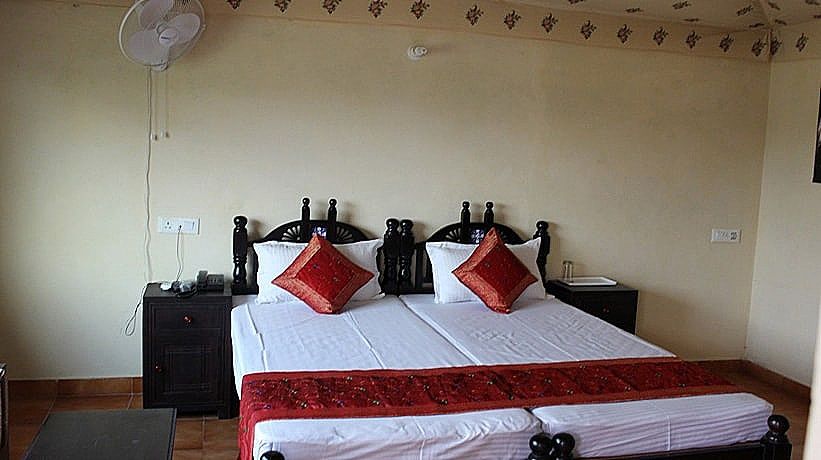 Caleum Atharva Palace Deluxe Room