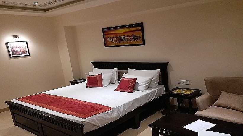 Caleum Atharva Palace Deluxe Room 2