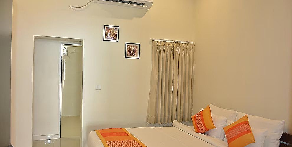 Caleum Atharva Palace Deluxe Room 6