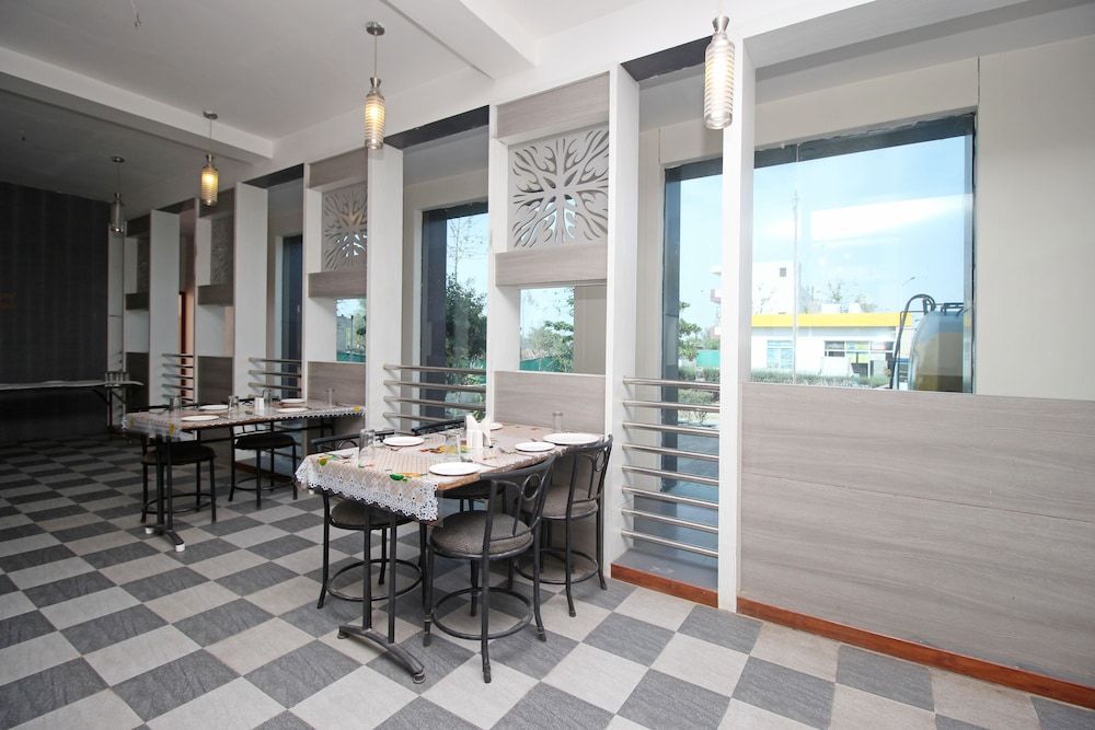 undefined Hotel The JS Regency 9