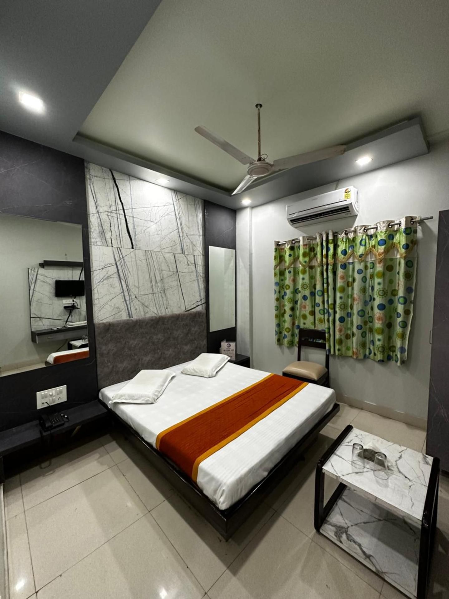 Superior Double Room with Air Conditioning