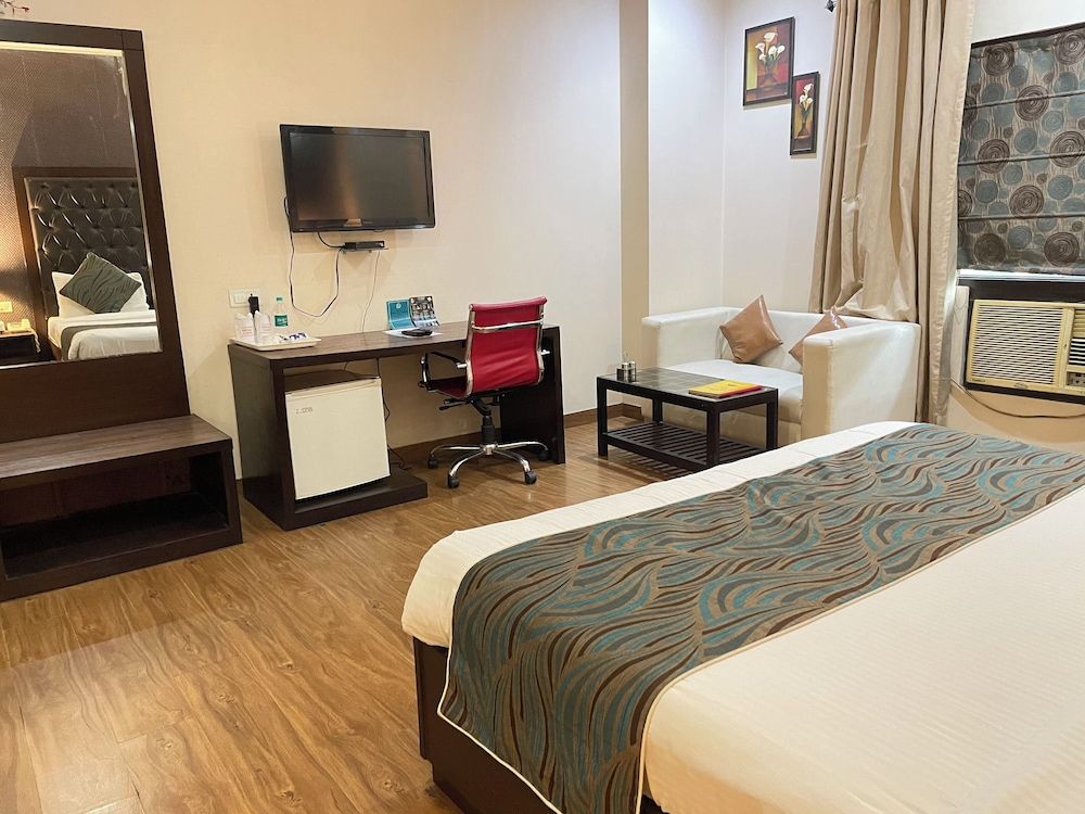 undefined Hotel Mansarover Paradise 9