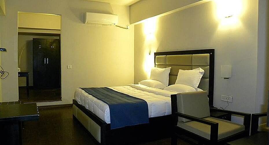 Aksa Hotel Super Deluxe Room 4