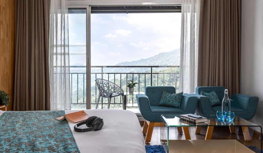The Panoramic Getaway Deluxe Double Room 8