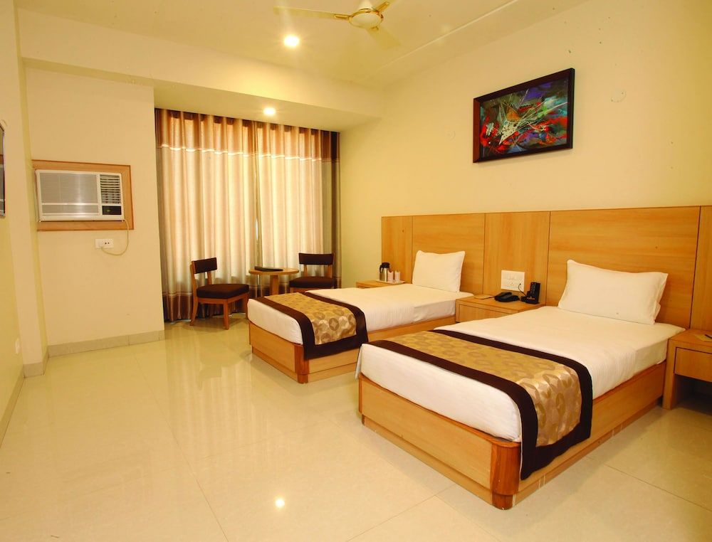 Wingston A Treehouse Hotel- Goverdhan Deluxe 4