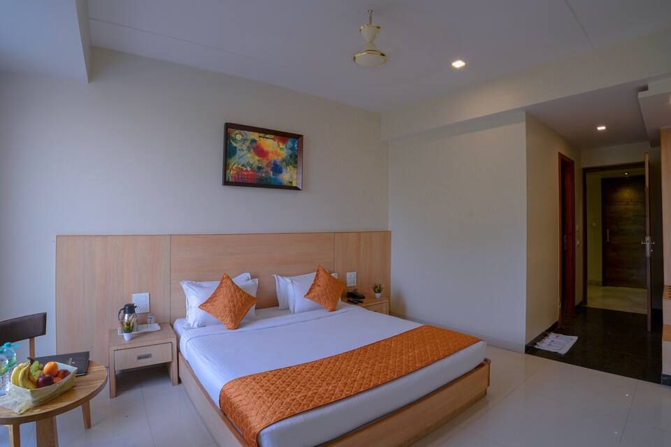 Wingston A Treehouse Hotel- Goverdhan Deluxe 8
