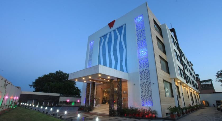 Hotel Exterior