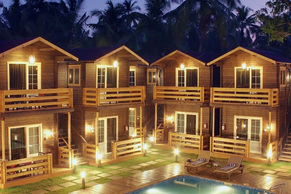 Hotel Exterior 3