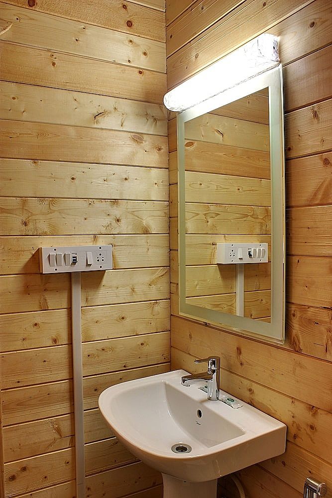 Deluxe Swiss Cottage