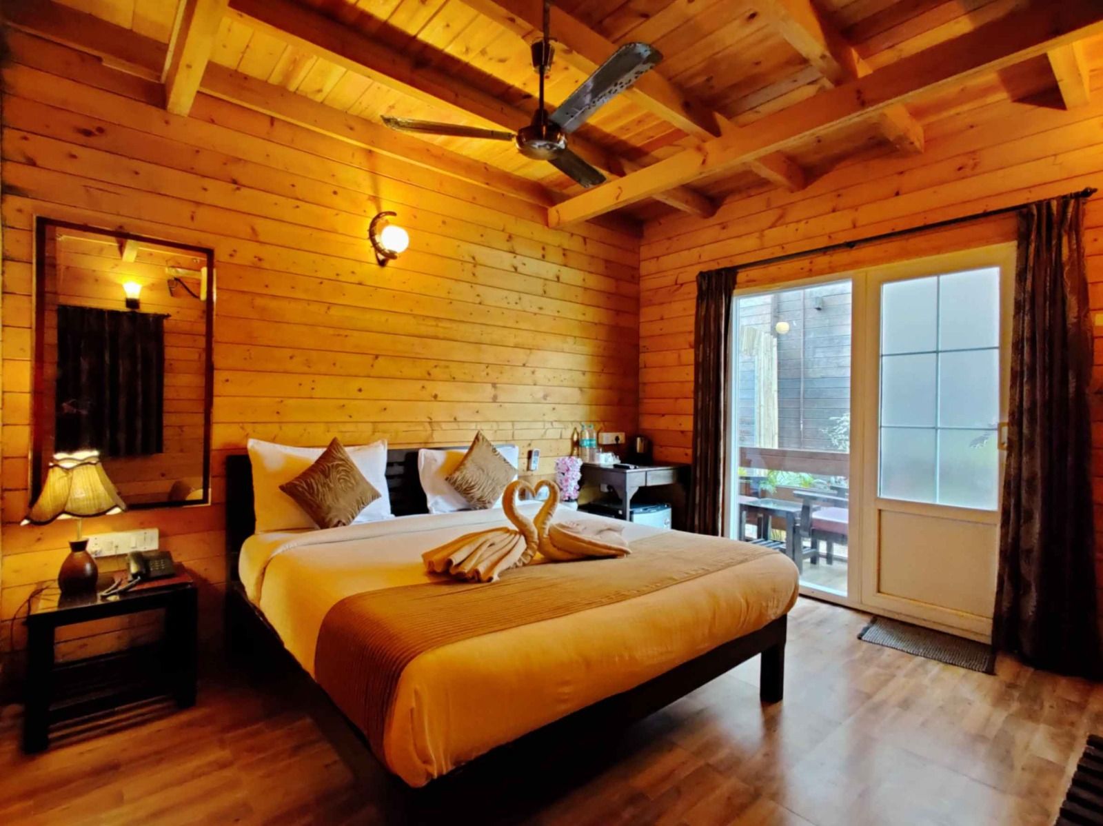 Deluxe Swiss Cottage