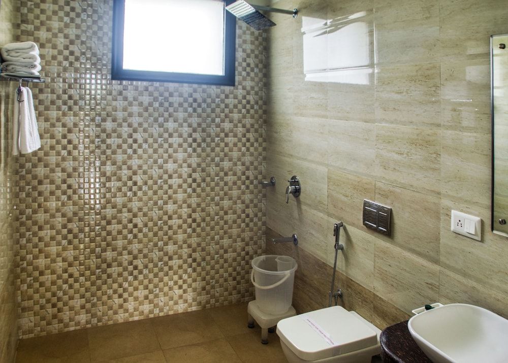 Corbett Solitaire Premium Room 9