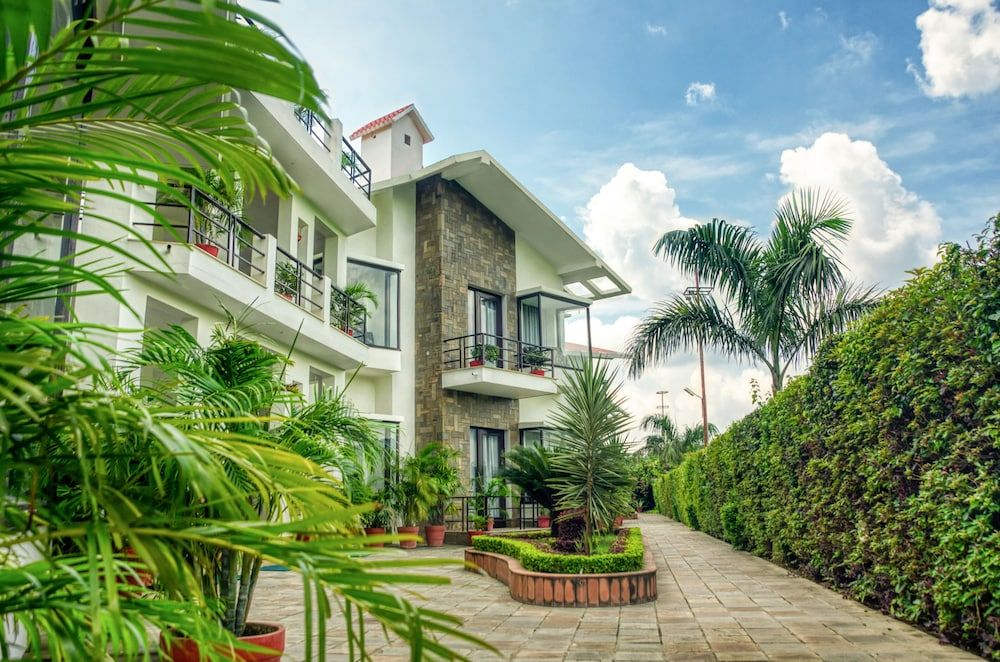 undefined Corbett Solitaire 8