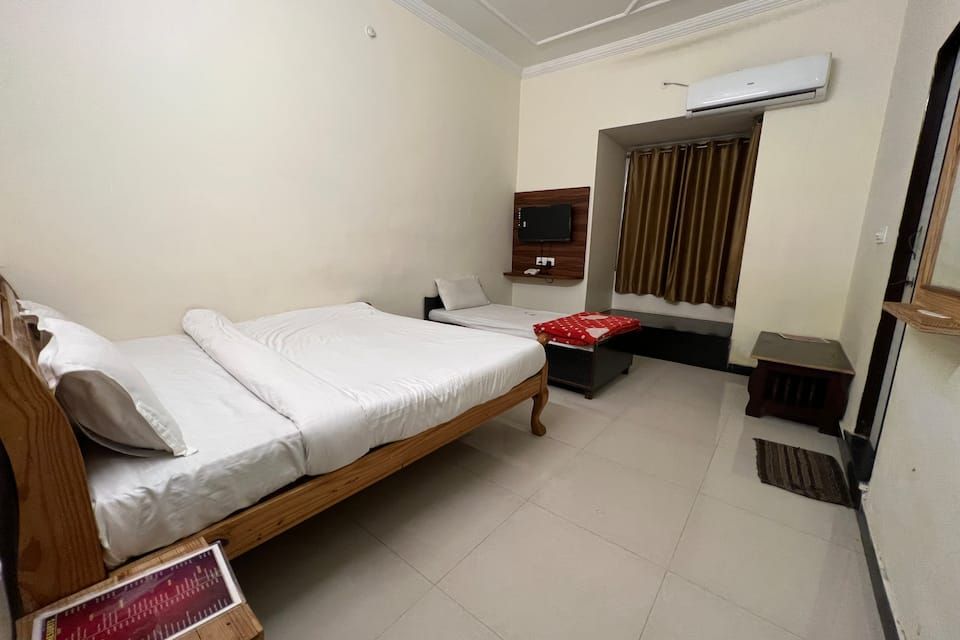 Super Deluxe Ac.Room