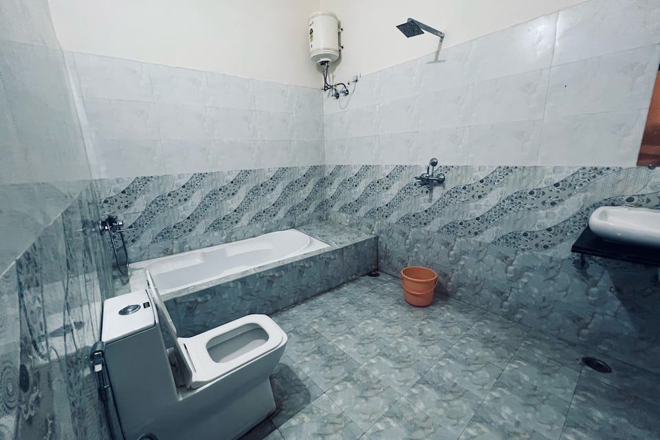 Super Deluxe Ac.Room