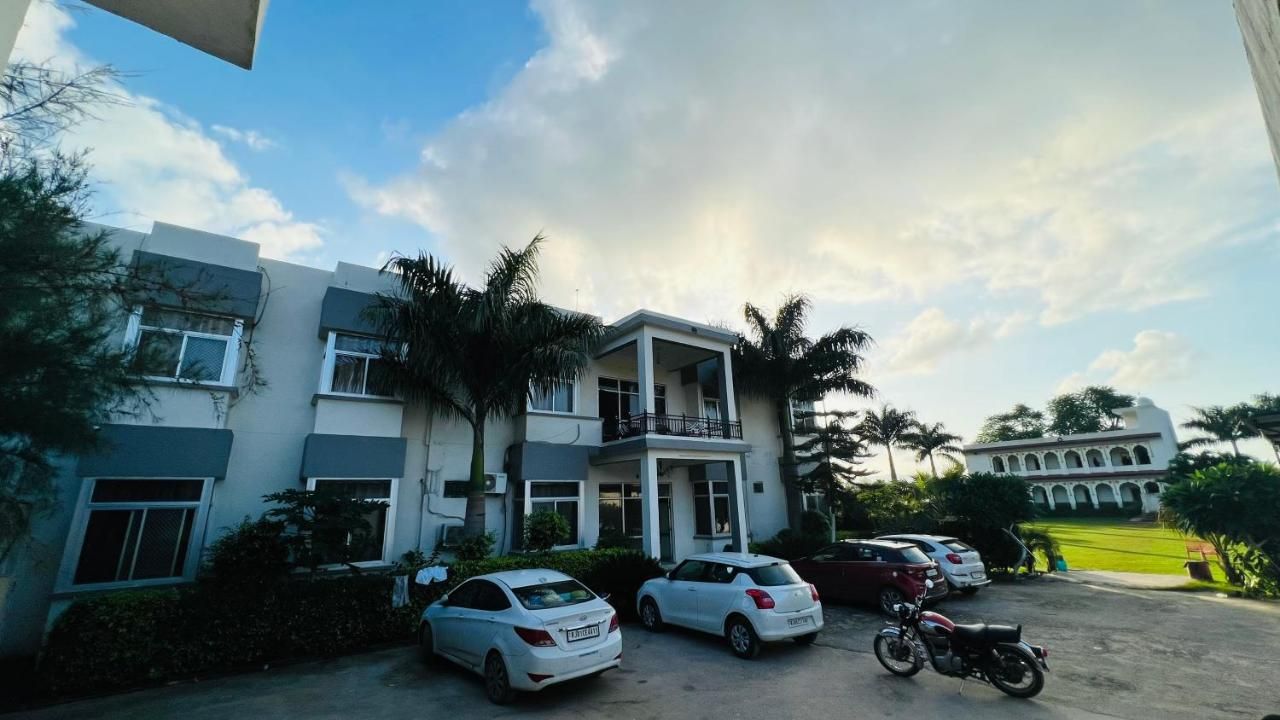 Hotel Exterior