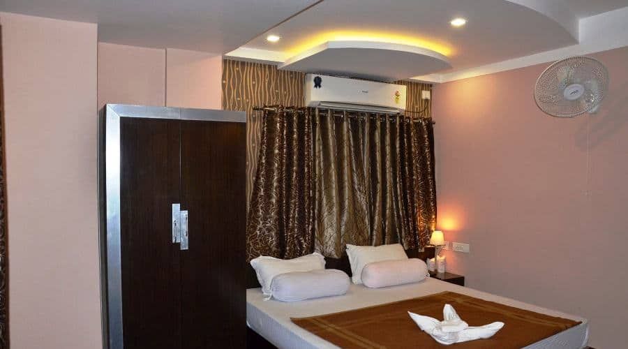 Double or Twin Room with Private Bathroom