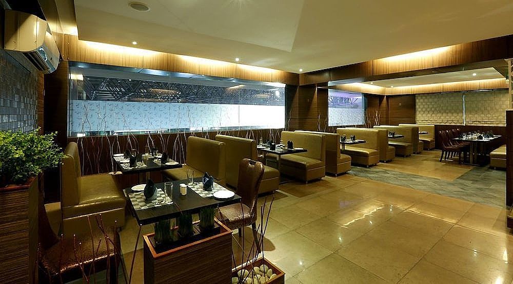 Food & Dining