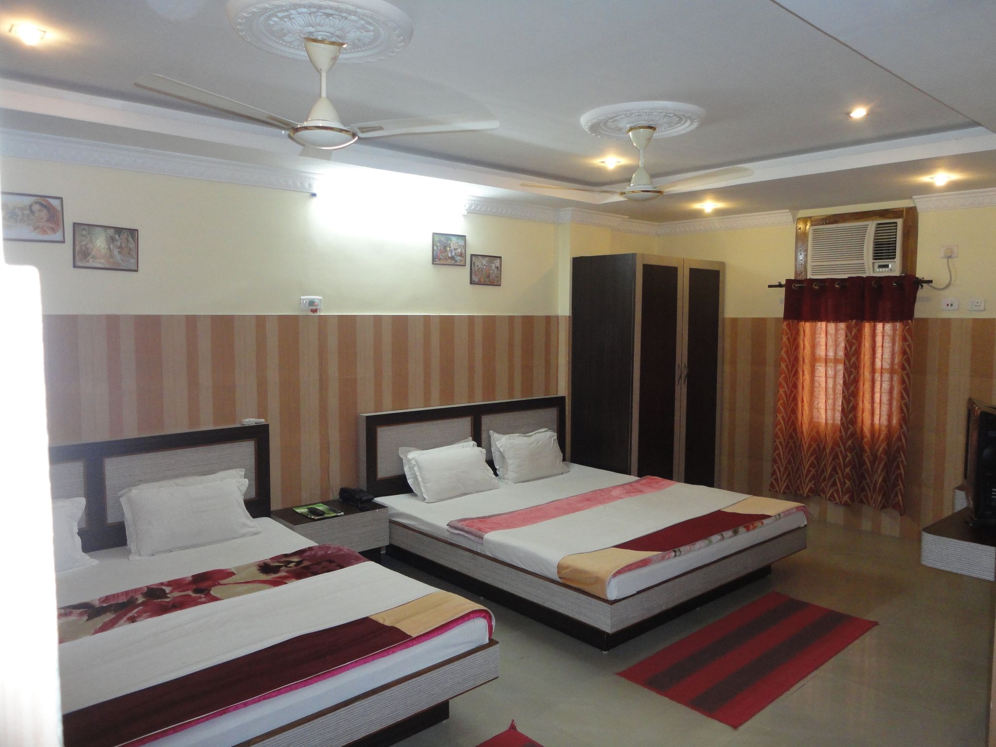 Deluxe Quadruple Room