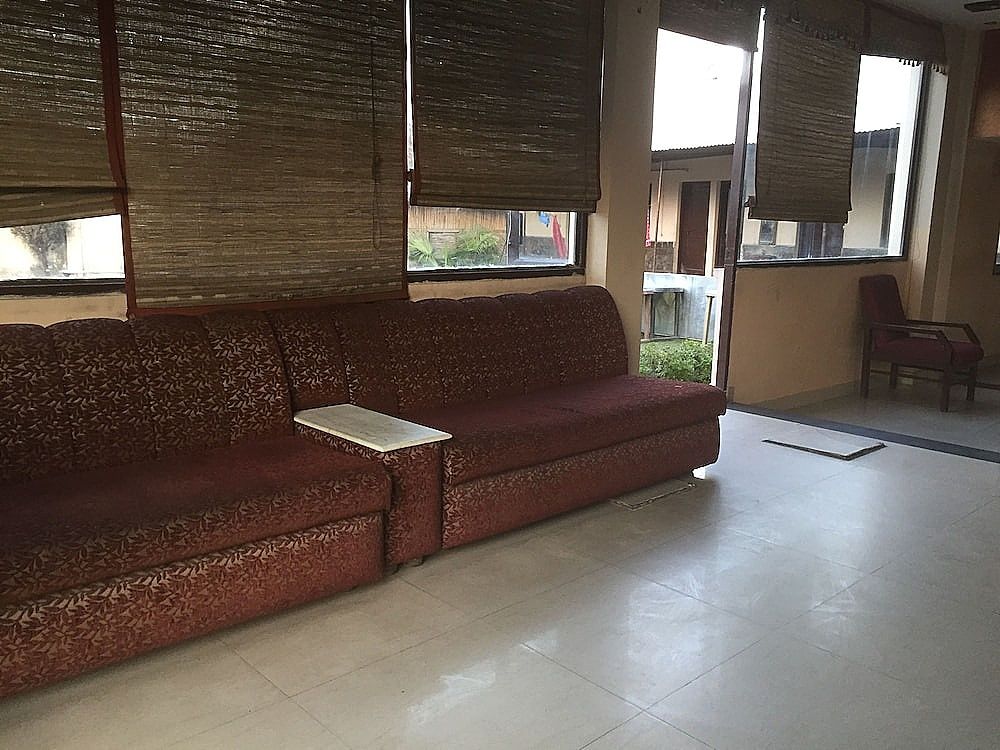 undefined Hotel Kings Inn 9