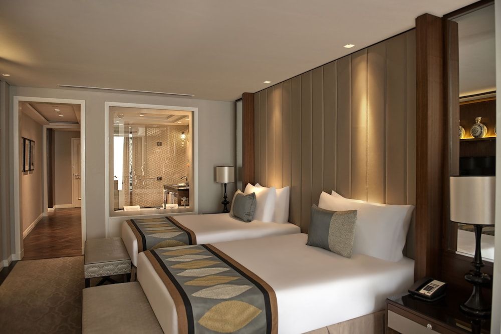 undefined Taj Dubai 8