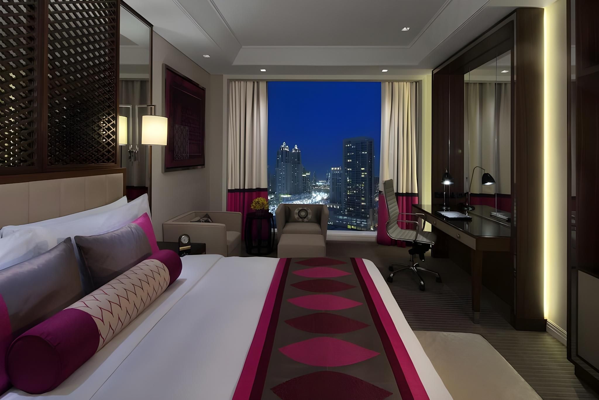 Taj Dubai Luxury Room City View Twin Bed 2