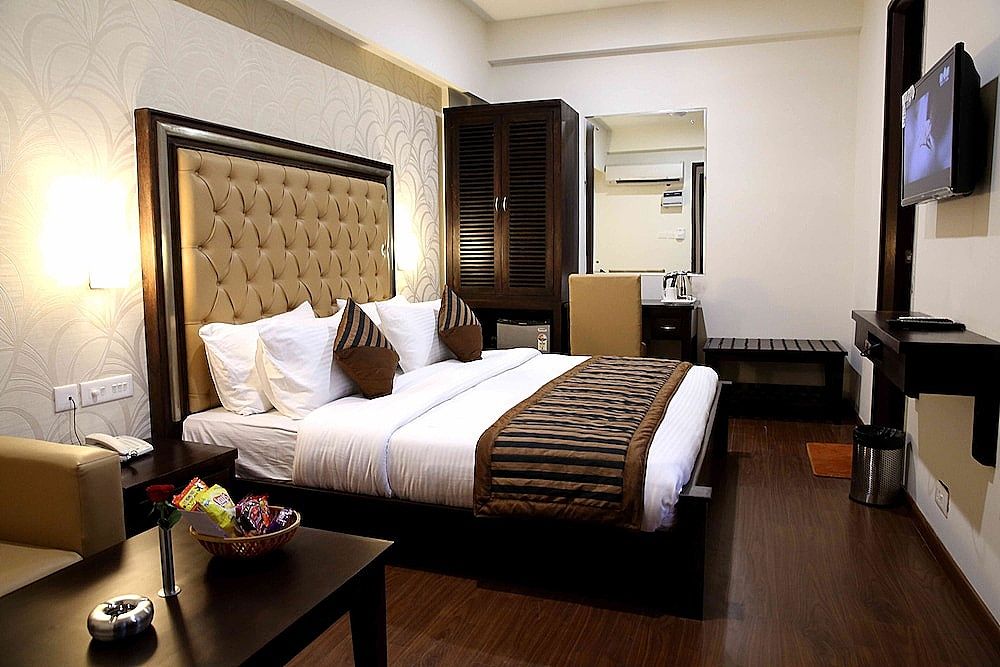 Hotel The Raj Vilas Deluxe Room