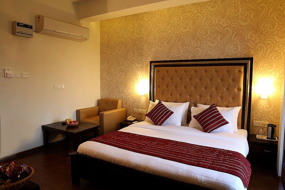 Hotel The Raj Vilas Deluxe Room 5