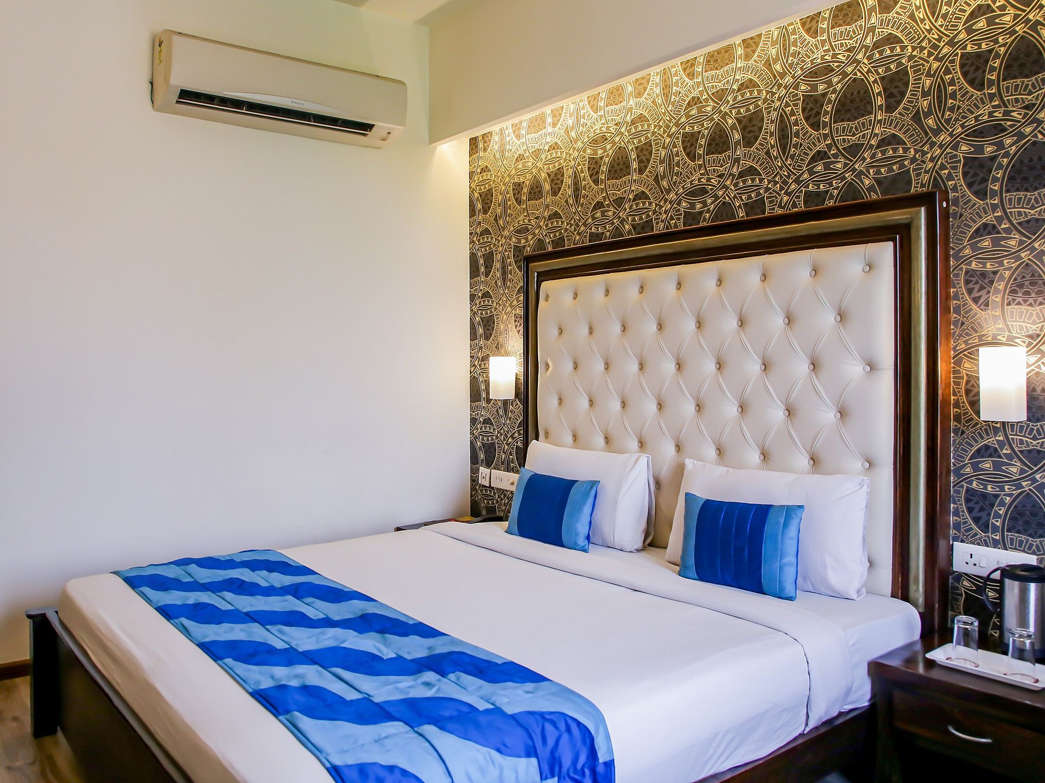 Hotel The Raj Vilas Deluxe Room 2