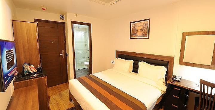 Abode by Aliste Hotels Amritsar  Deluxe Room 5