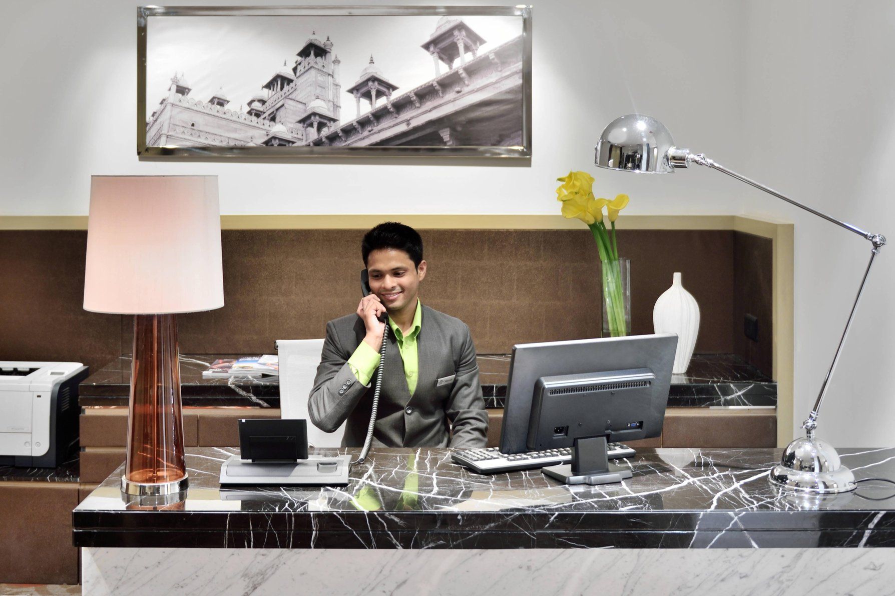 undefined Courtyard by Marriott Agra 2