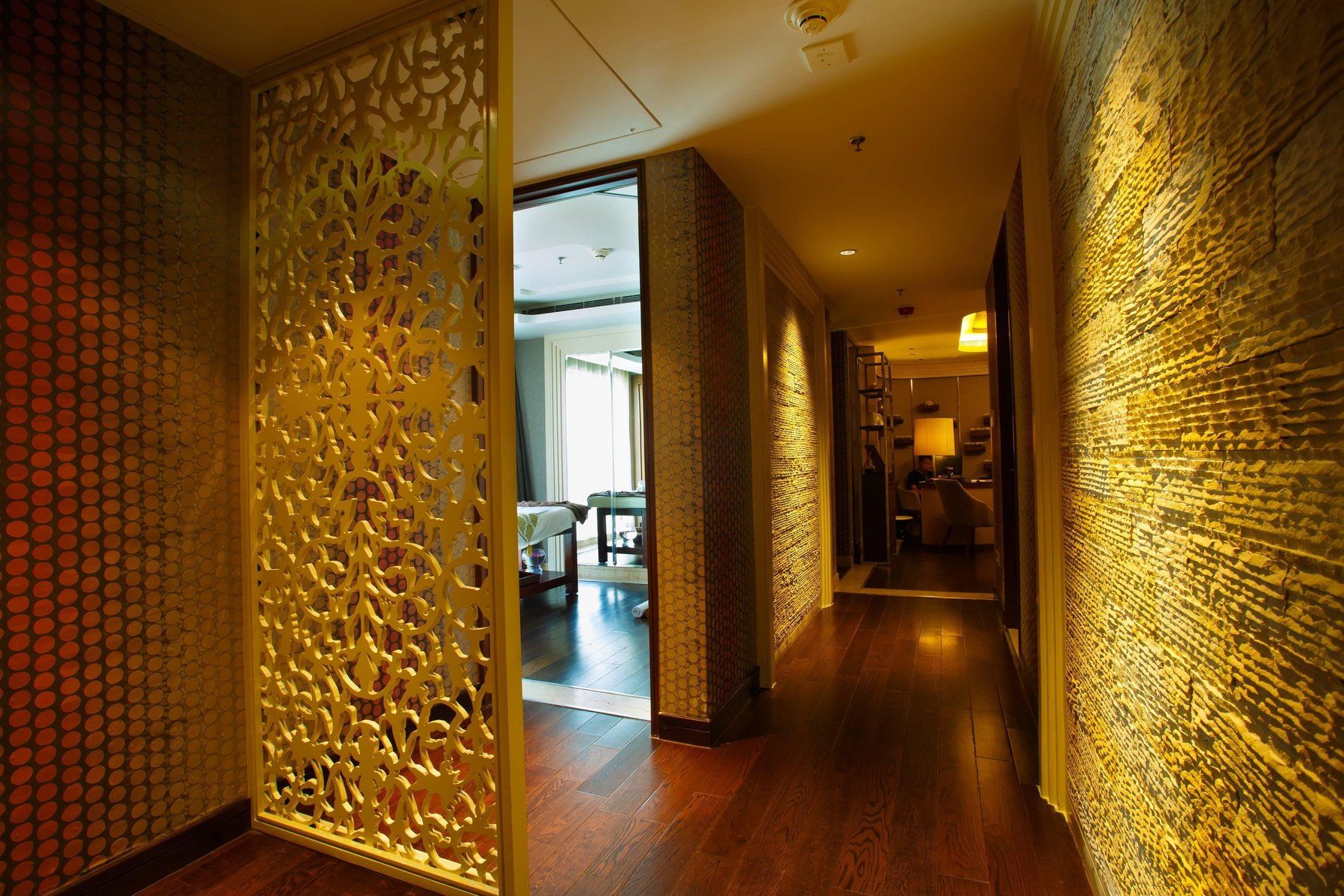 undefined Courtyard by Marriott Agra 8