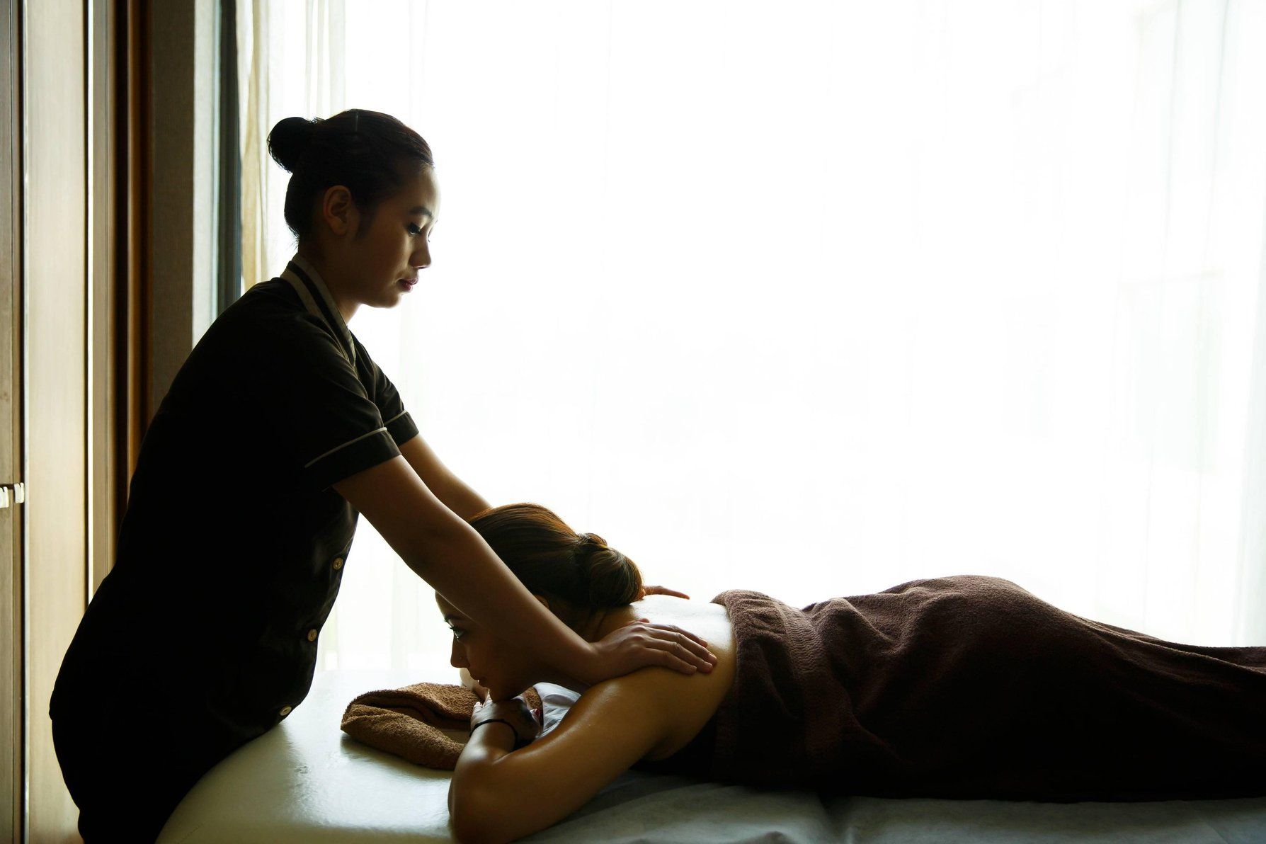 undefined Courtyard by Marriott Agra 10