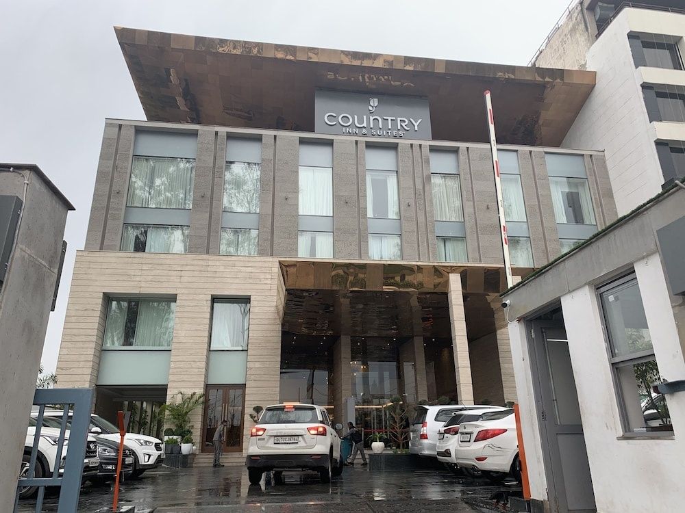 undefined Country Inn & Suites by Radisson Zirakpur 8