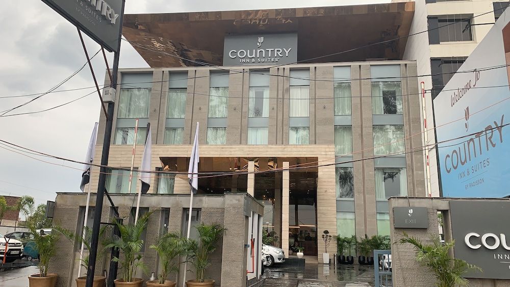 undefined Country Inn & Suites by Radisson Zirakpur 10