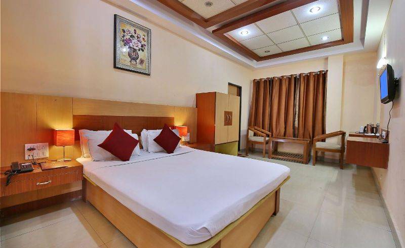 AC Deluxe Double Bed Room