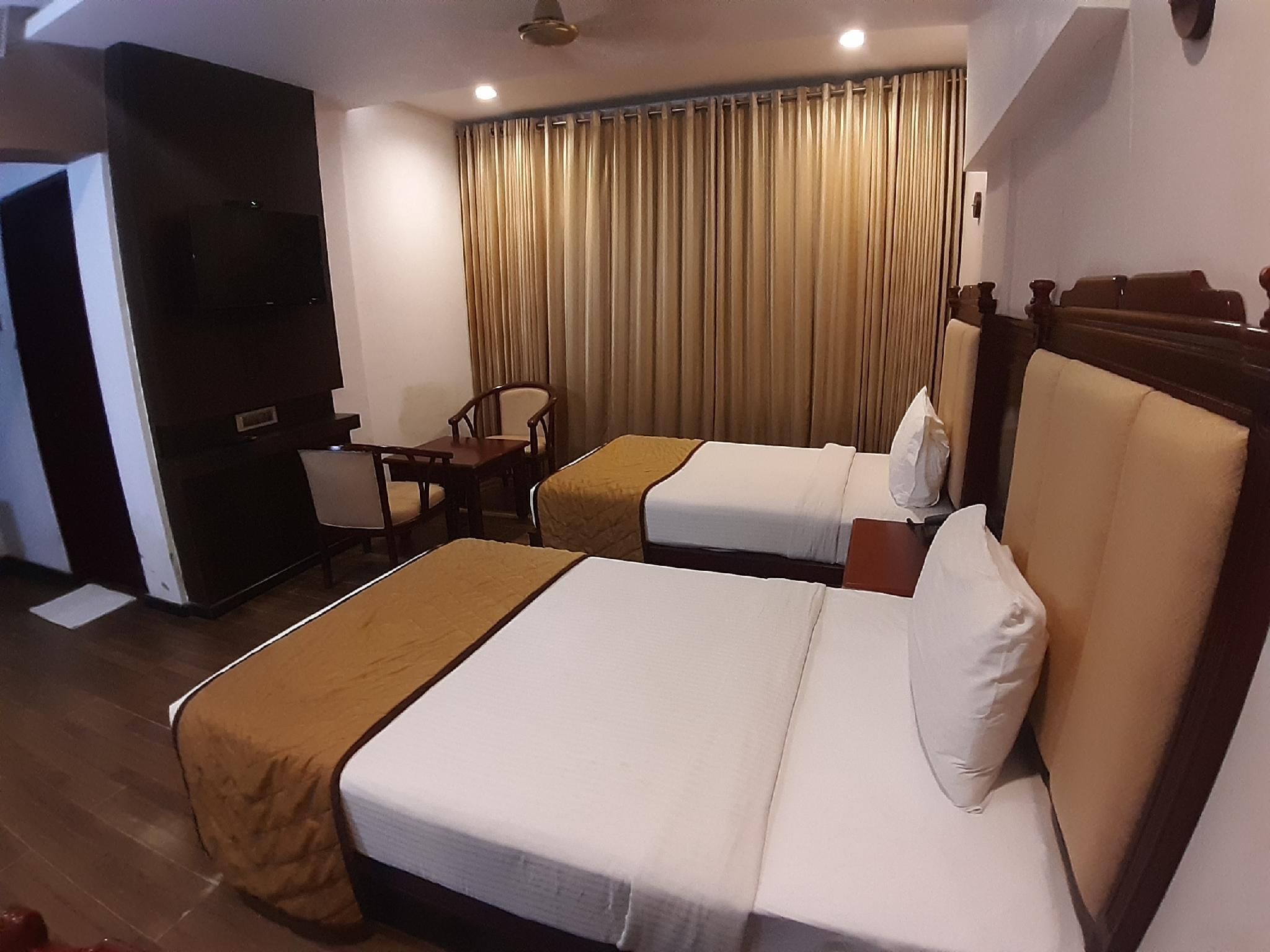 Hotel Palmyra Grand Suite Executive Double Room - Kotak Insurance - YCHS