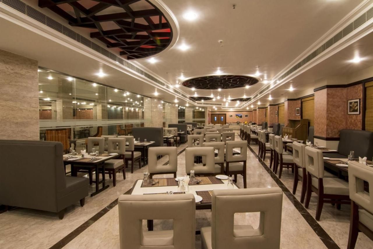 Food & Dining
