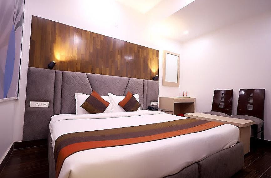 Hotel Krishna Sagar Deluxe Room