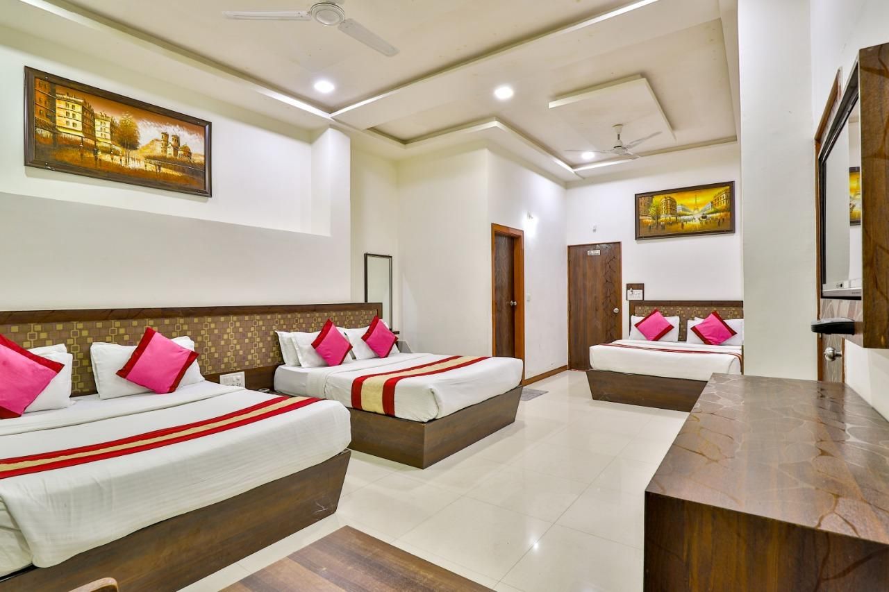 Family AC Six bed Room