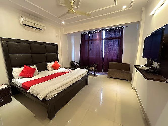 undefined Hotel Amber Palace 8