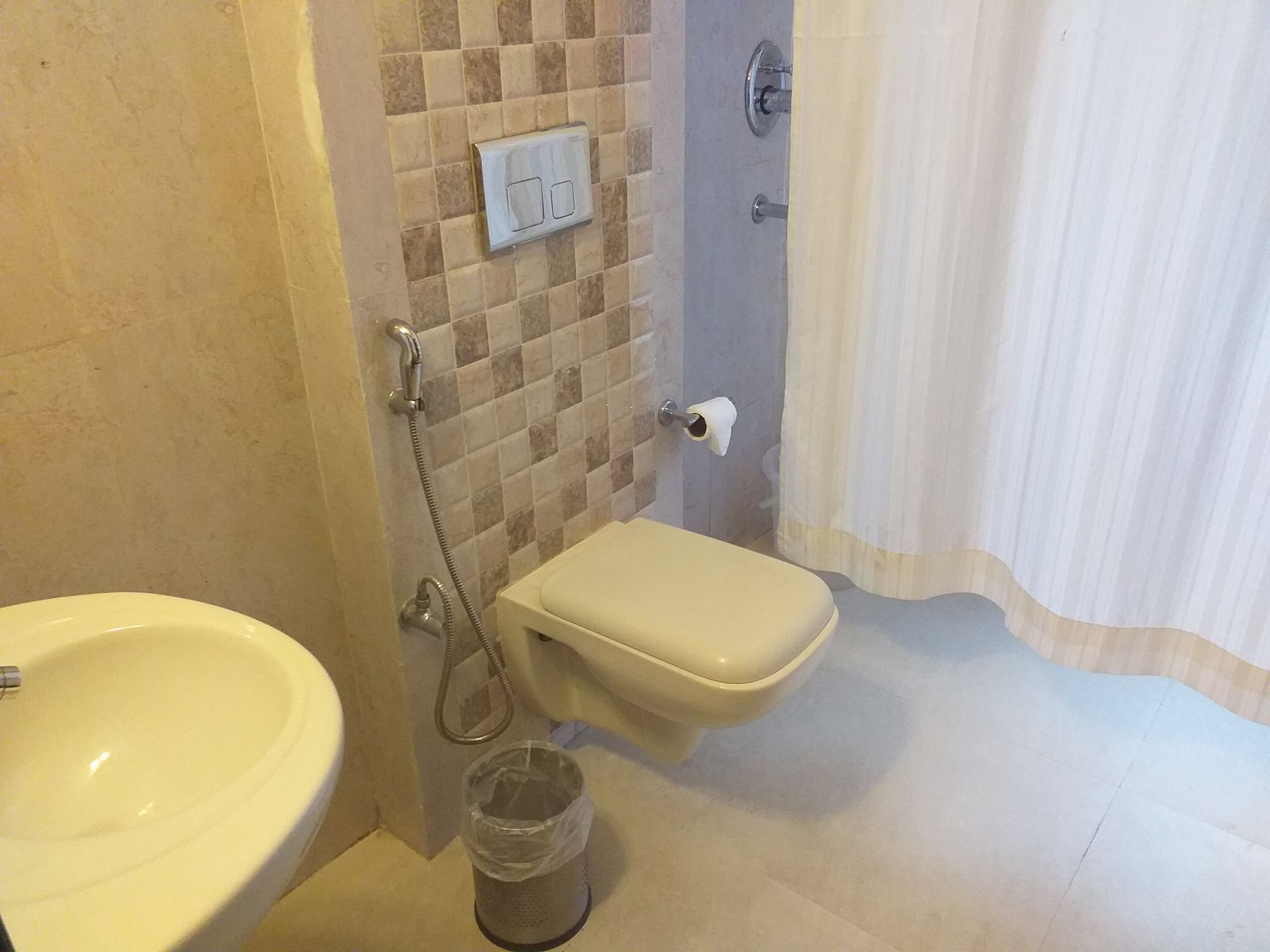 Sobralia Casino Resort & Spa Deluxe Double Room  4