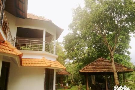undefined Lovedale Lakeside Homestay 10