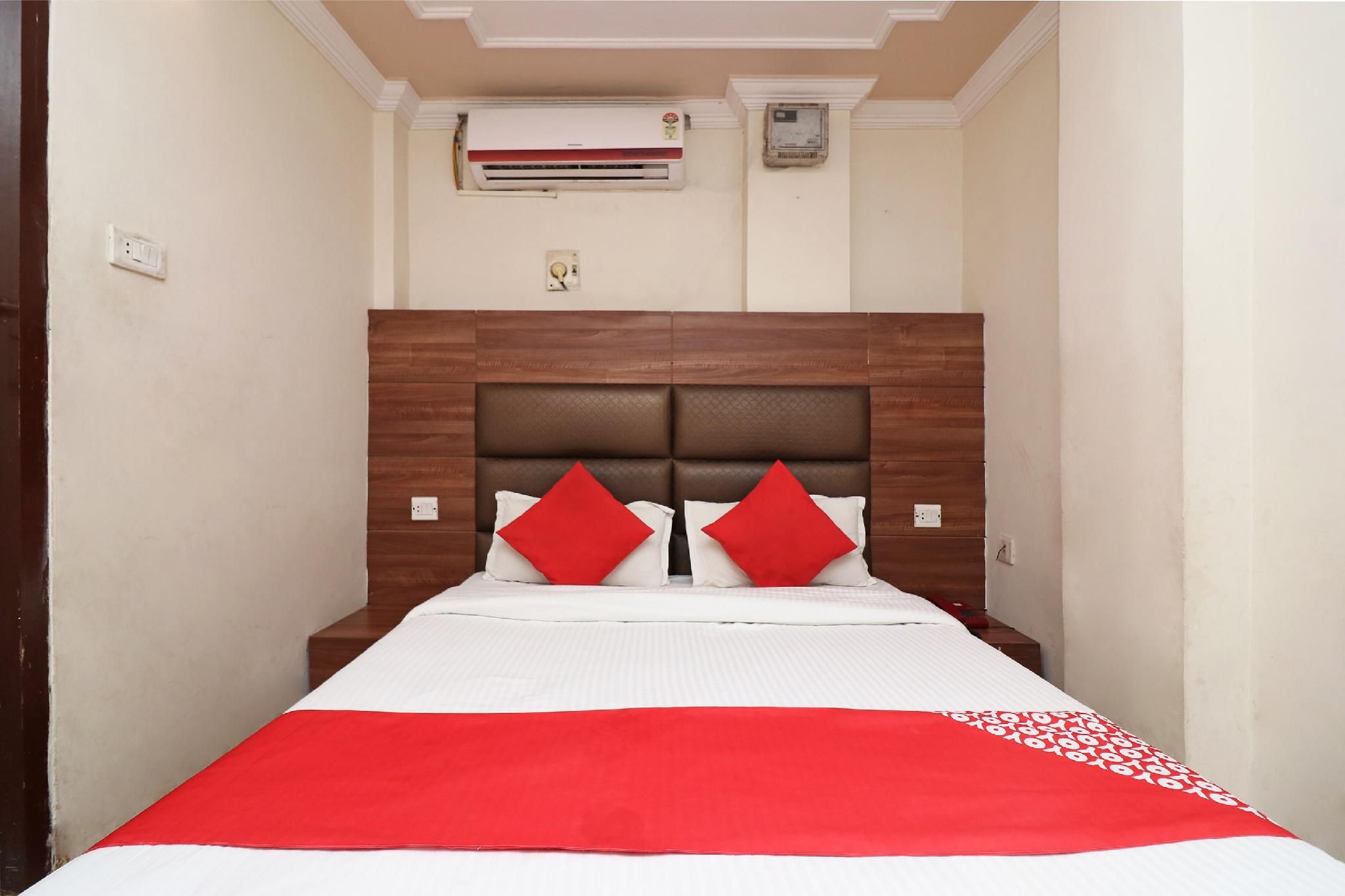 undefined Hotel O Surya Continental 5