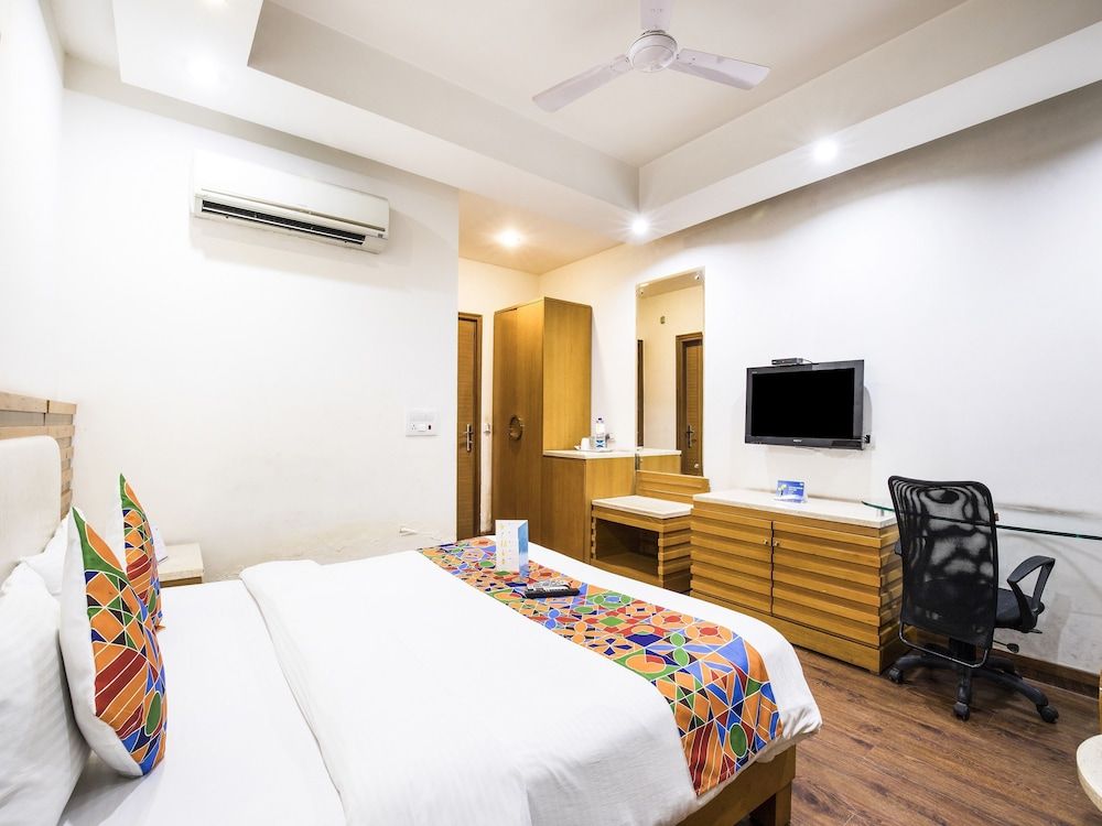 FabHotel GRD DLF Square Deluxe Room 6