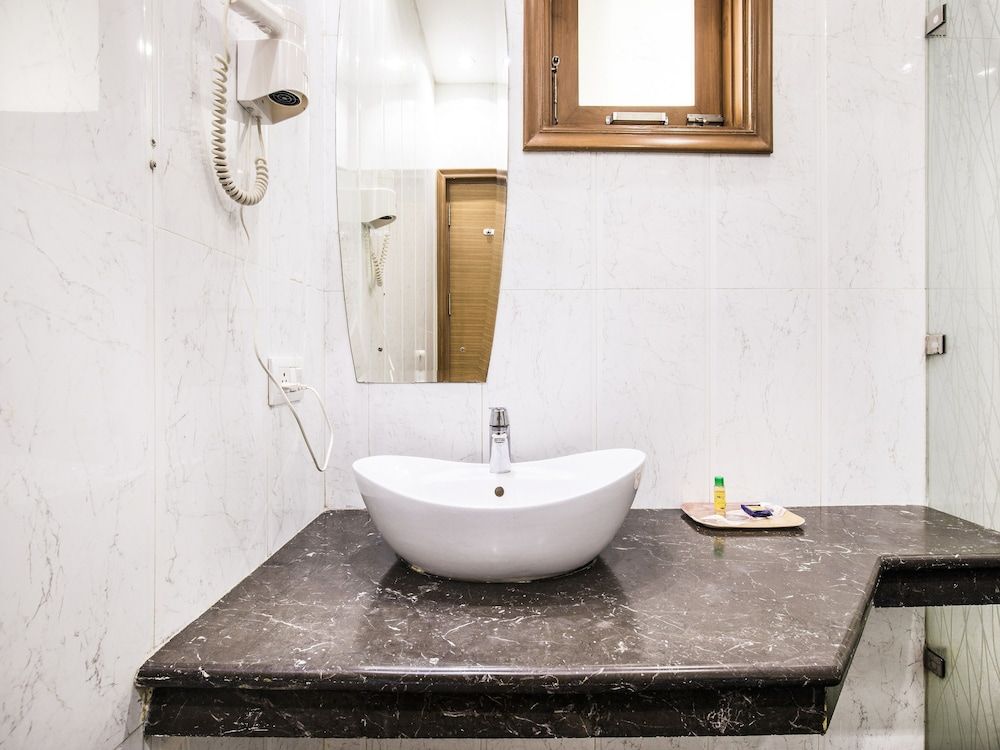 FabHotel GRD DLF Square Deluxe Room 9