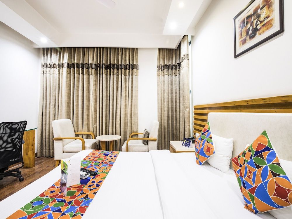 FabHotel GRD DLF Square Deluxe Room 4