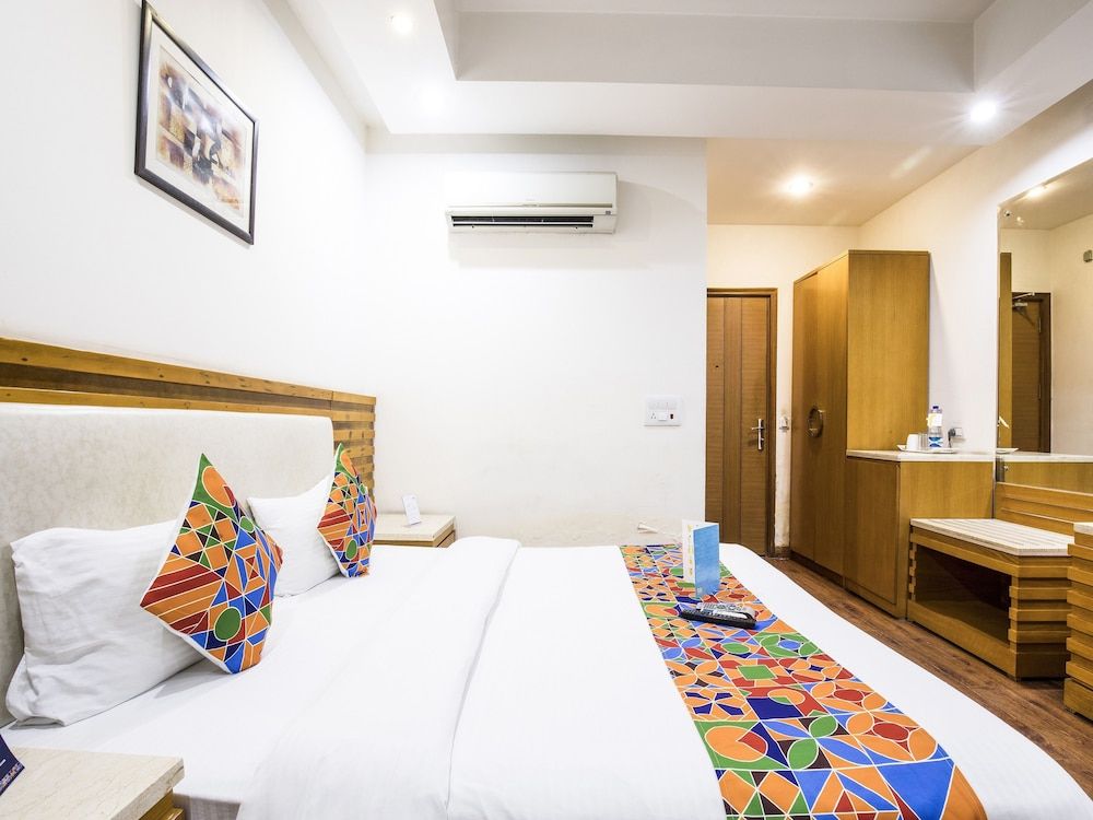 FabHotel GRD DLF Square Deluxe Room 5