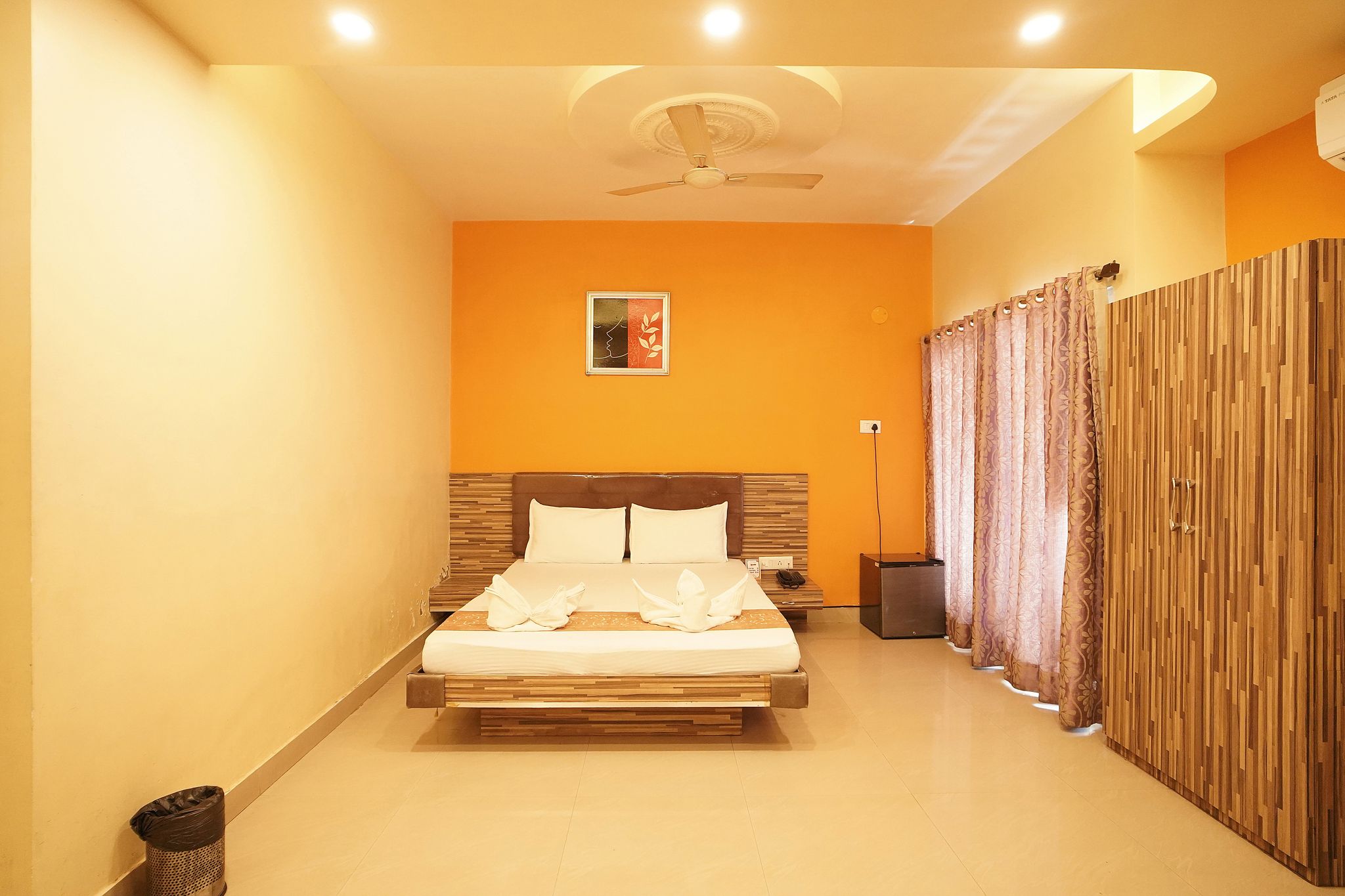 Deluxe AC Quadruple Room