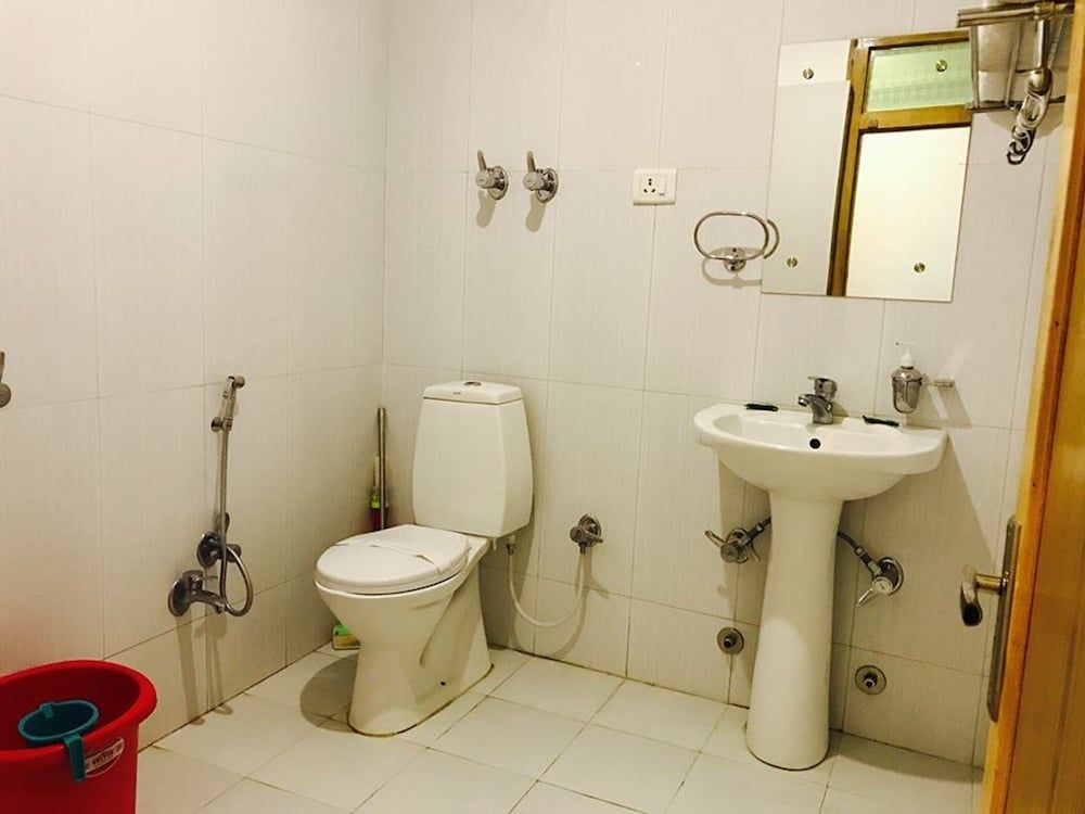Himalayan Residency Ladakh Deluxe Double Room 43