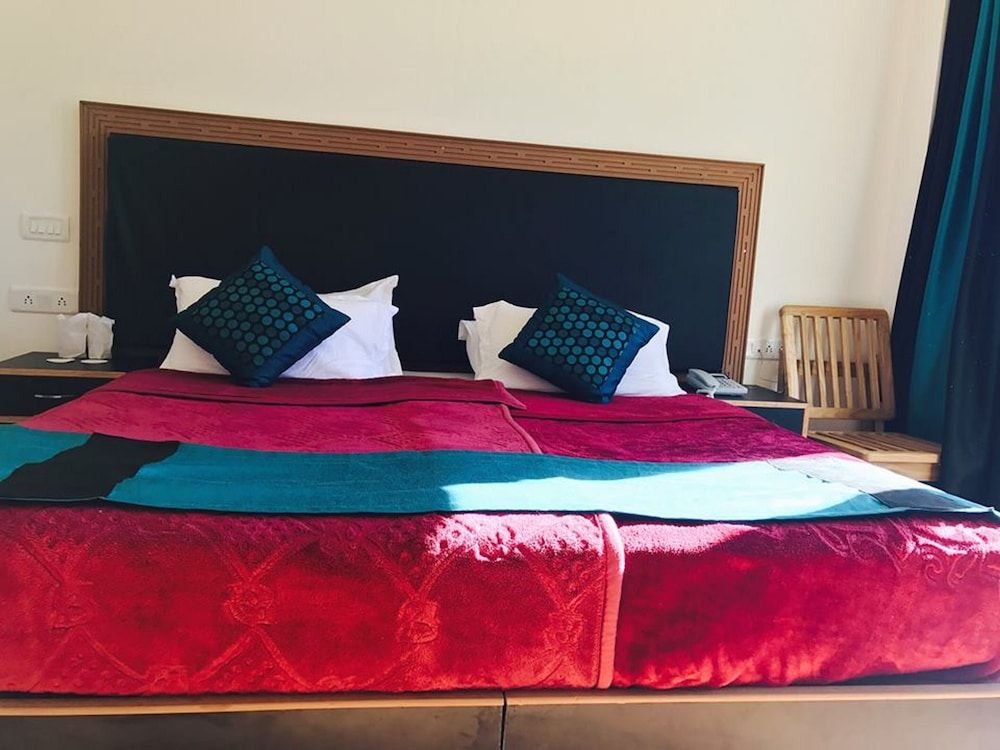 Himalayan Residency Ladakh Deluxe Double Room 35